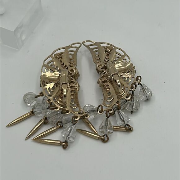 Vintage Butterfly Gold and Pearl Clip Earrings - Picture 4 of 5